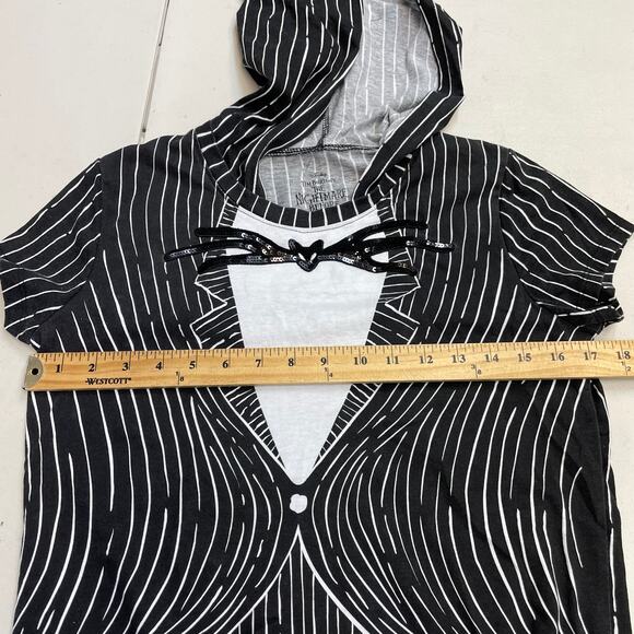 Disney Nightmare Before Christmas hoodie t-shirt Medium 7/9 - Picture 5 of 7